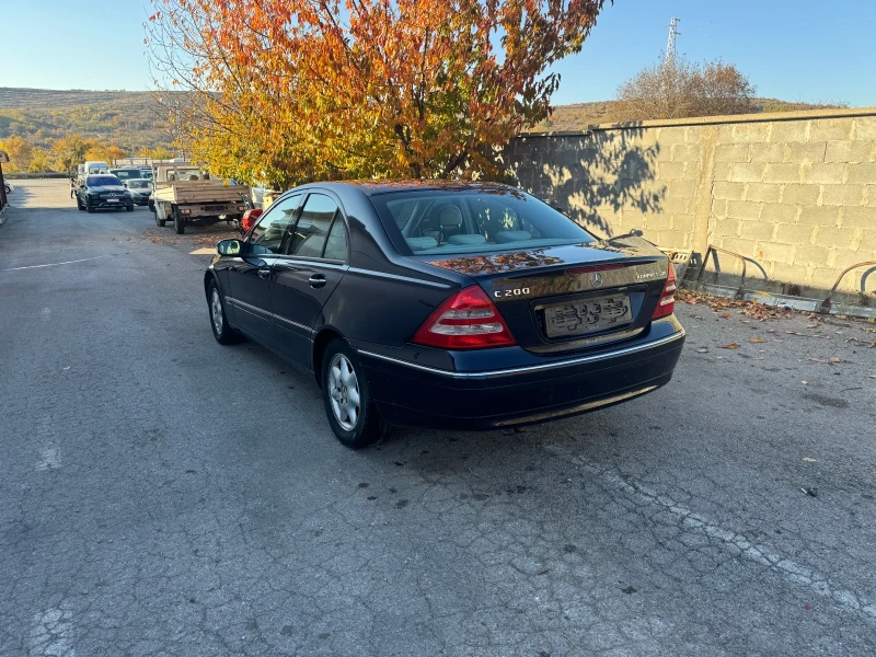 Mercedes-Benz C 200 200 компресор, снимка 3 - Автомобили и джипове - 47837393