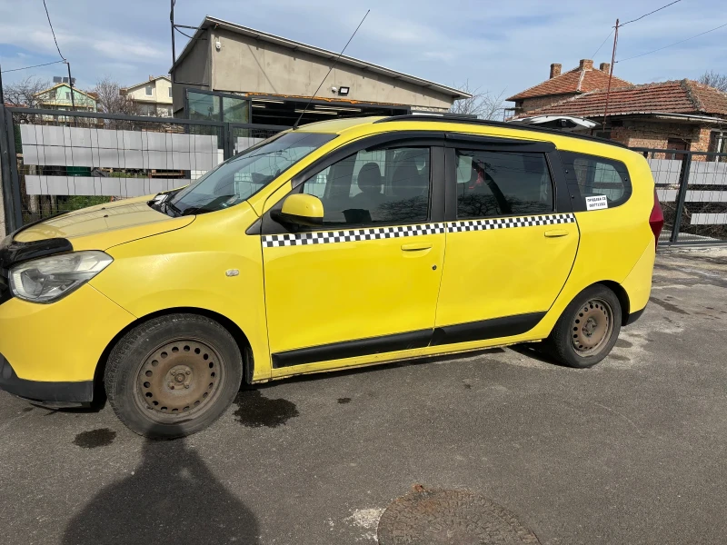 Dacia Lodgy 7 местна с газ, снимка 2 - Автомобили и джипове - 48697492