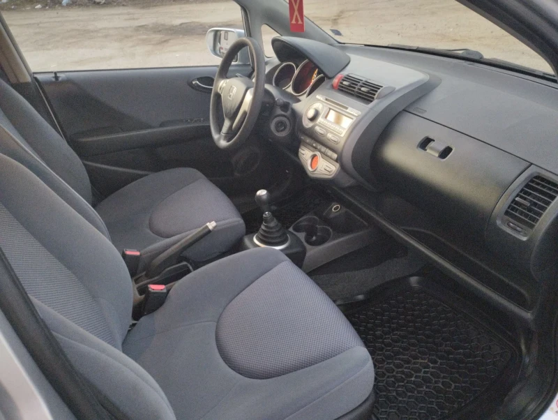 Honda Jazz 1.4, снимка 13 - Автомобили и джипове - 49364820