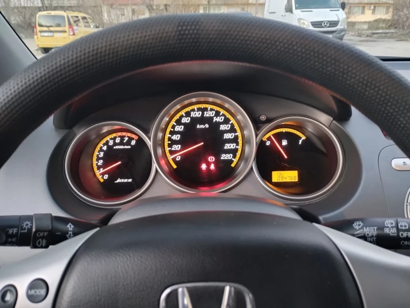 Honda Jazz 1.4, снимка 11 - Автомобили и джипове - 49364820