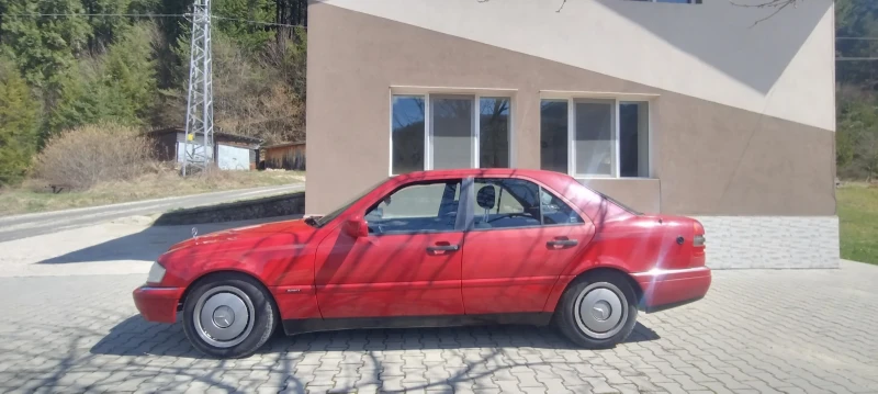 Mercedes-Benz C 200, снимка 12 - Автомобили и джипове - 51629042