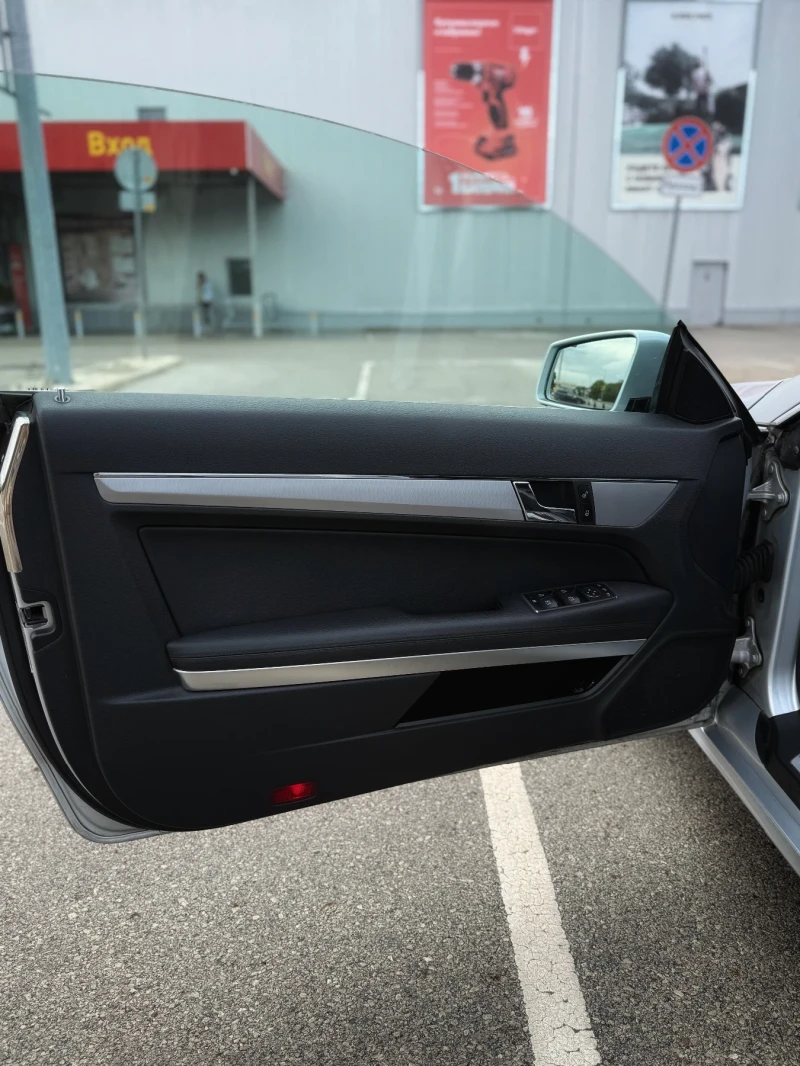 Mercedes-Benz E 250 ОБСЛУЖЕН//НОВ ВНОС//2-РИ СОБСТВЕНИ//ИТАЛИЯ, снимка 7 - Автомобили и джипове - 51778635