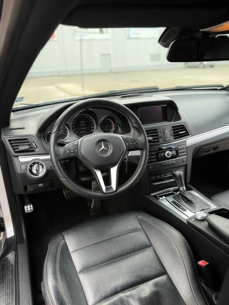 Mercedes-Benz E 250 ОБСЛУЖЕН//НОВ ВНОС//2-РИ СОБСТВЕНИ//ИТАЛИЯ, снимка 9 - Автомобили и джипове - 51778635