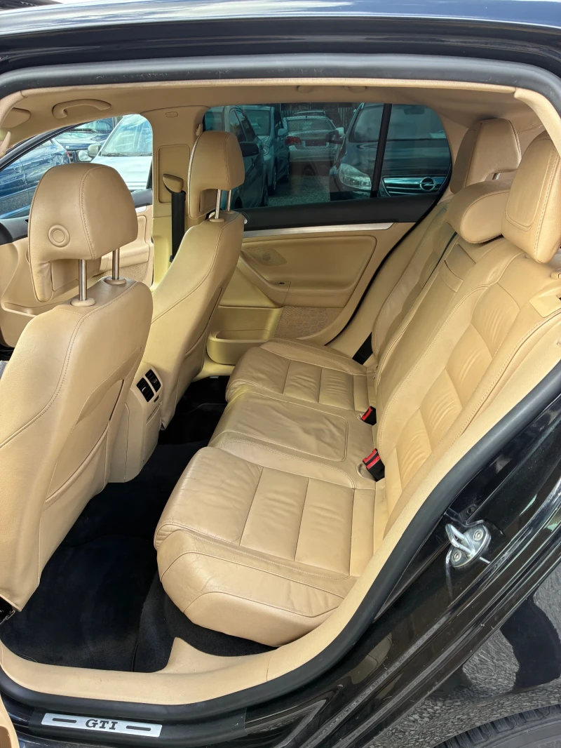 VW Golf GTI DSG, снимка 8 - Автомобили и джипове - 52606069