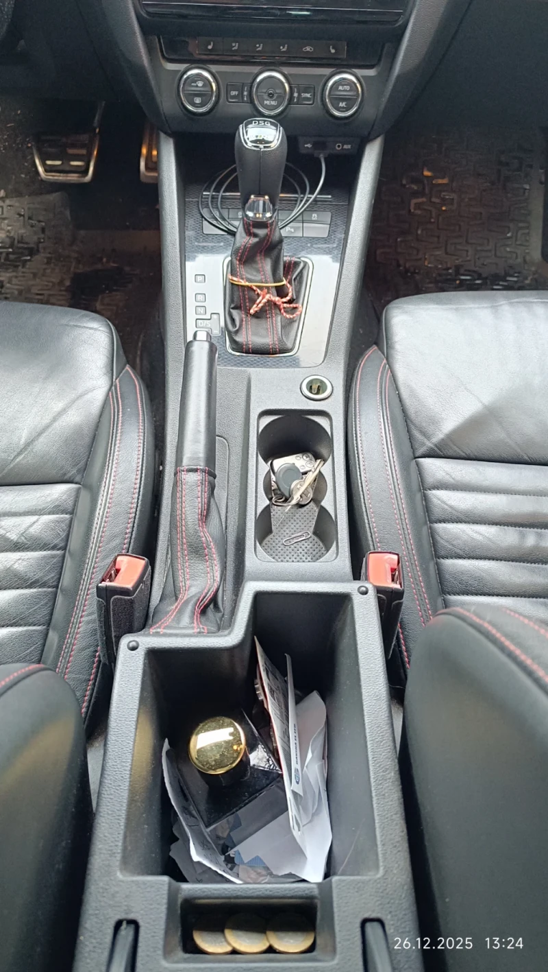 Skoda Octavia 2.0 VRS , снимка 11 - Автомобили и джипове - 52904400