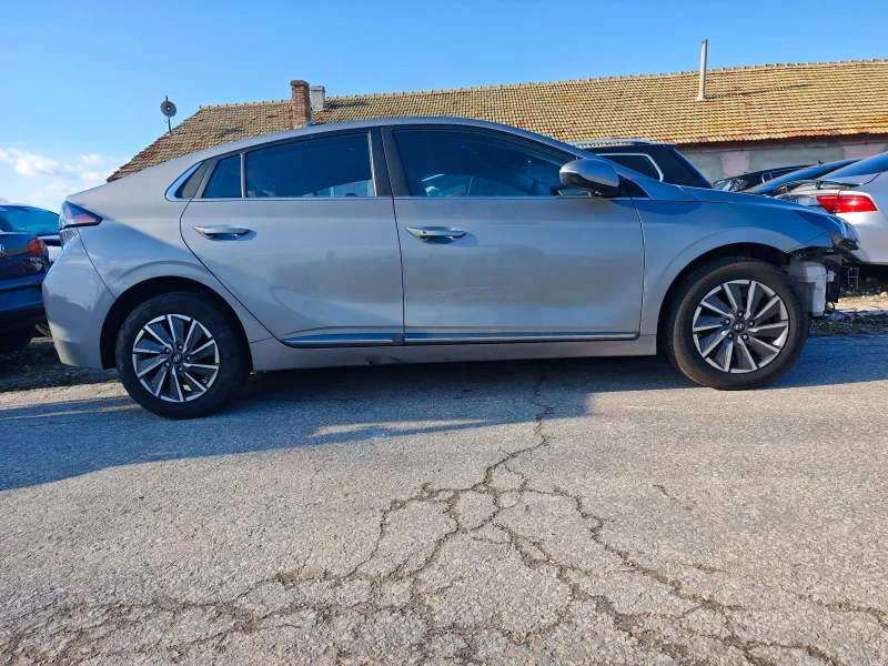Hyundai Ioniq, снимка 4 - Автомобили и джипове - 52935840