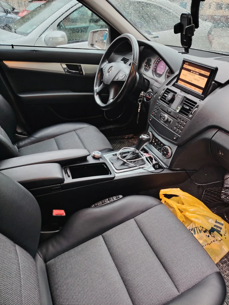 Mercedes-Benz C 200, снимка 6 - Автомобили и джипове - 53399693