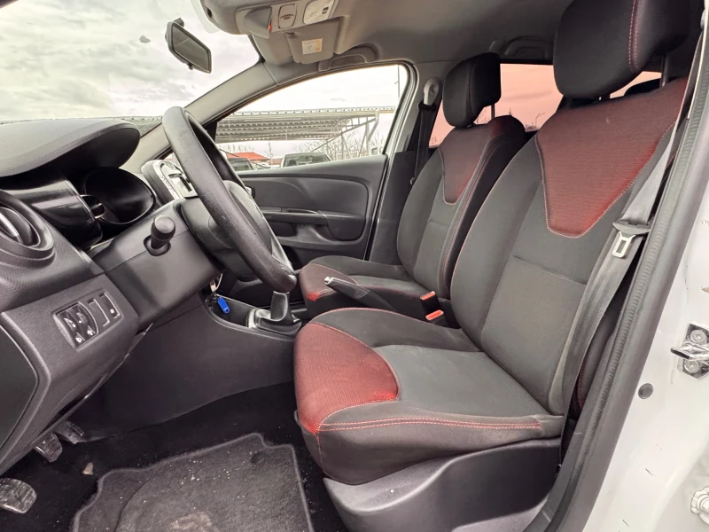 Renault Clio 1.5DCI EURO 6B , снимка 7 - Автомобили и джипове - 53598944
