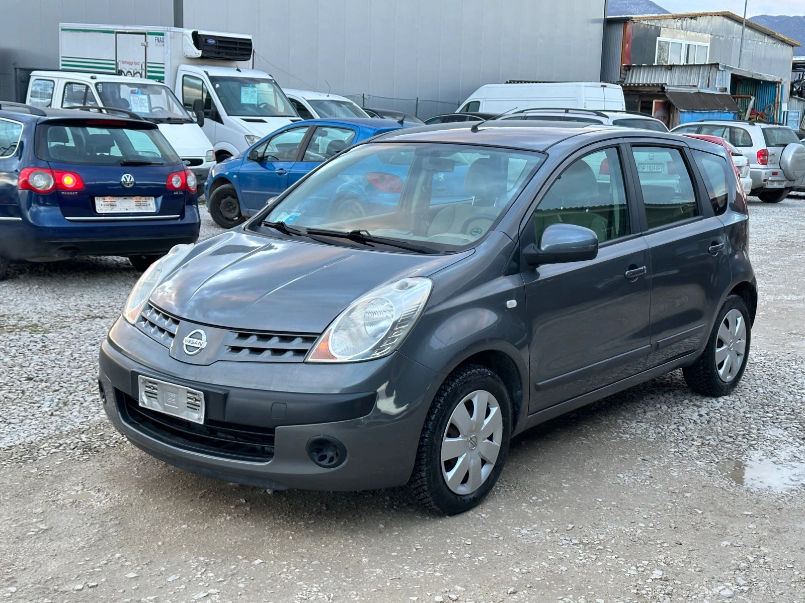 Nissan Note 1.4i - изображение 3