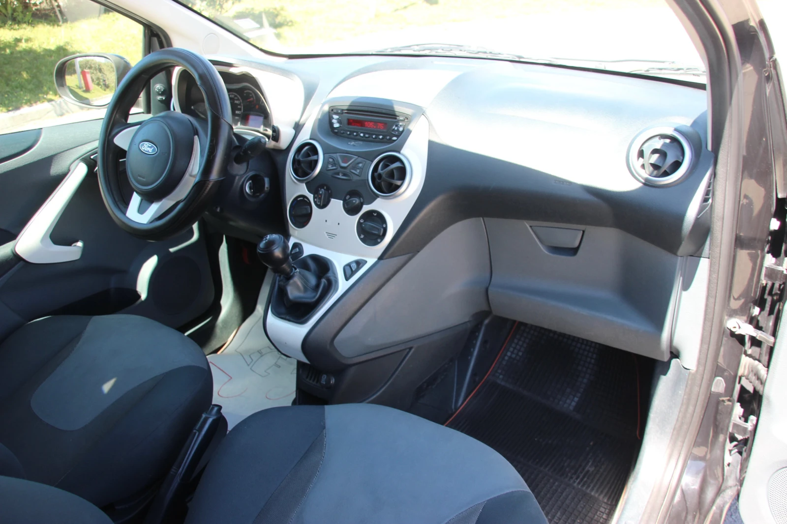 Ford Ka 1.2i  69 кс. с регистрация  - изображение 10