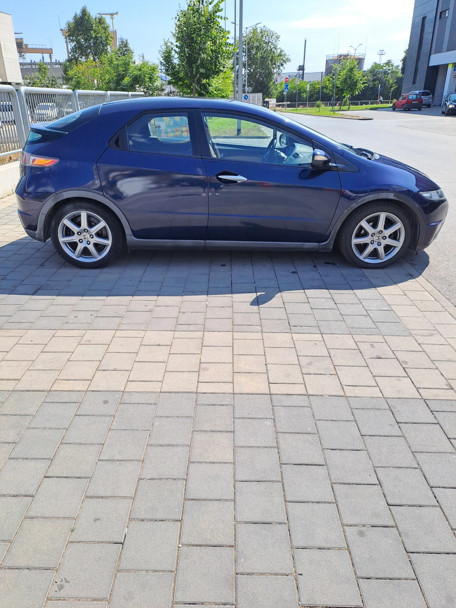 Honda Civic 1, 8 iVTEC, 140 к.с. - изображение 2