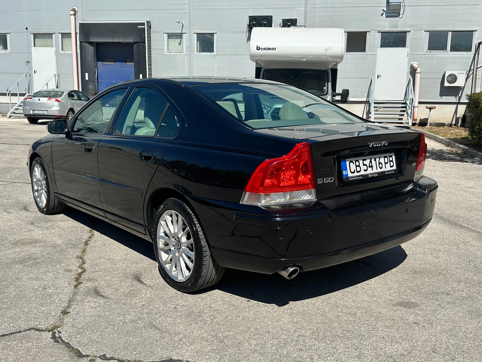 Volvo S60 2.4d 185 к.с. - изображение 3