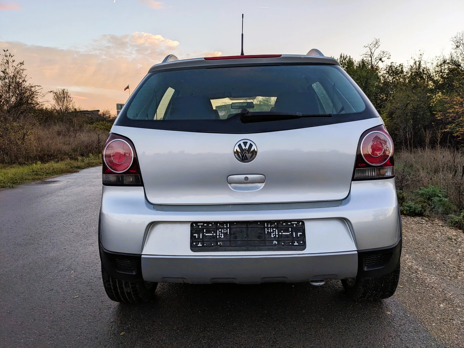 VW Polo 1.4i Cross - изображение 4