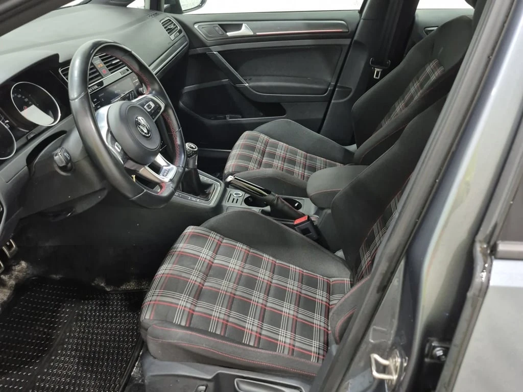 VW Golf GTI * MANUAL * CARFAX *    | Mobile.bg   5