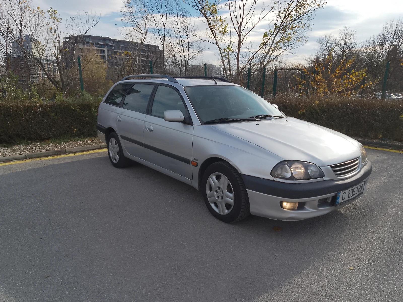 Toyota Avensis 2.0TD - изображение 2