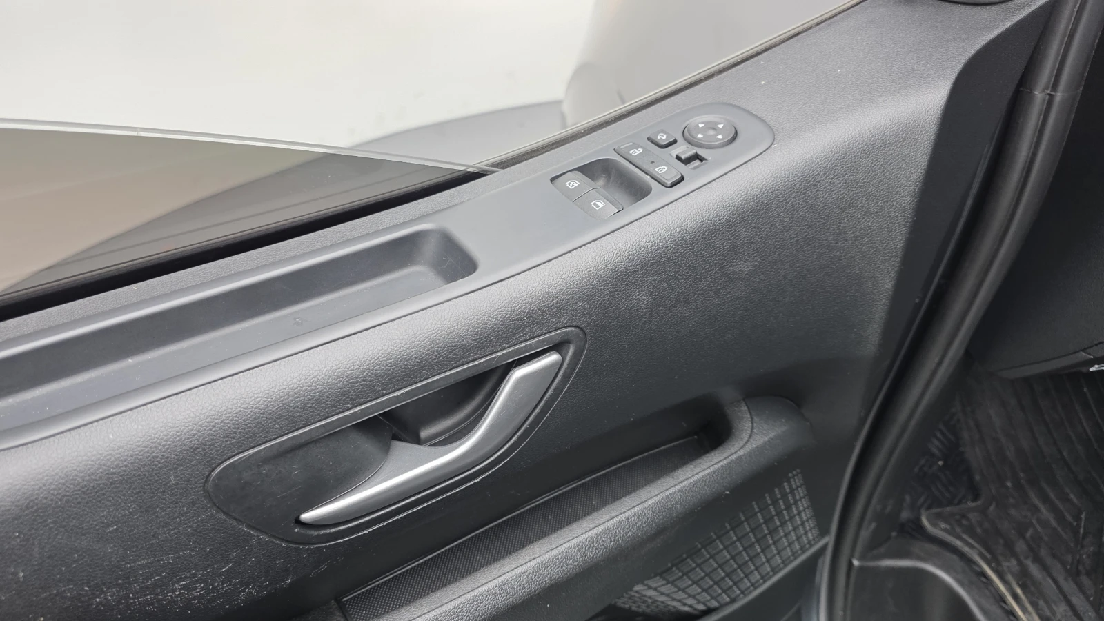 Hyundai Staria L3.5 Tourer 9seater autogeorge.com | Mobile.bg � ����������� 13