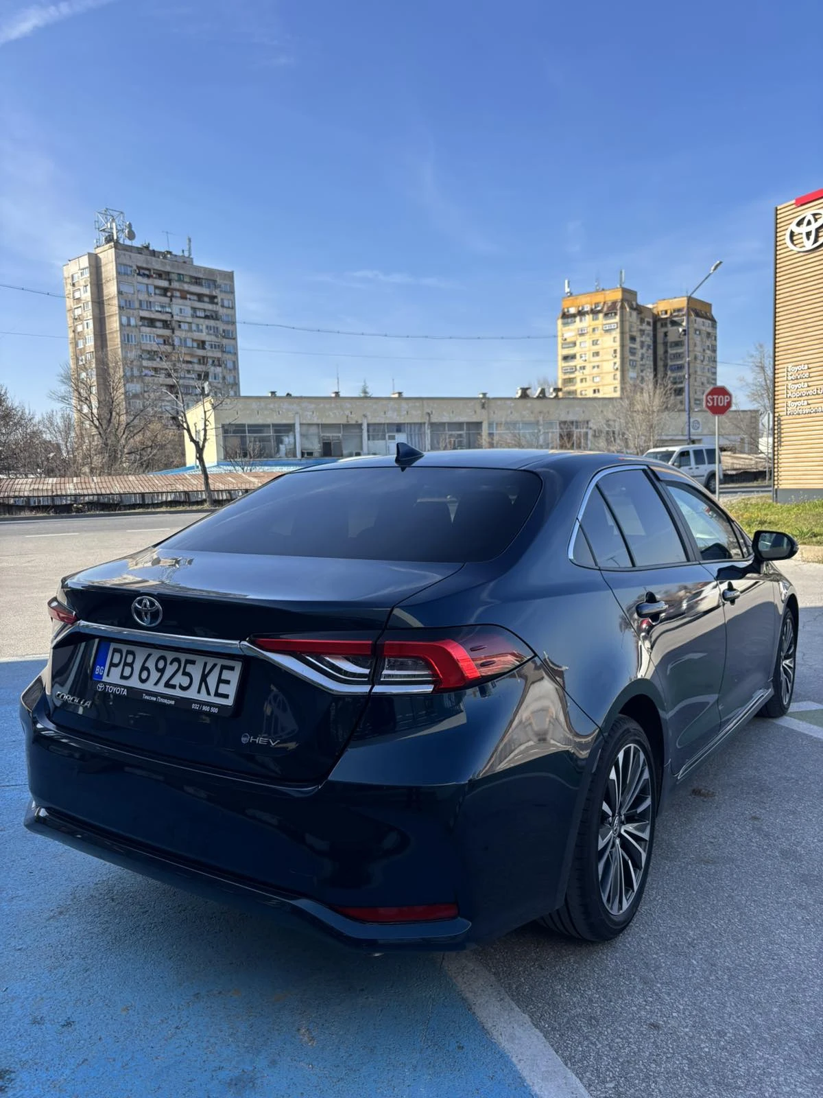 Toyota Corolla Executive Plus, снимка 4 - Автомобили и джипове - 53904295