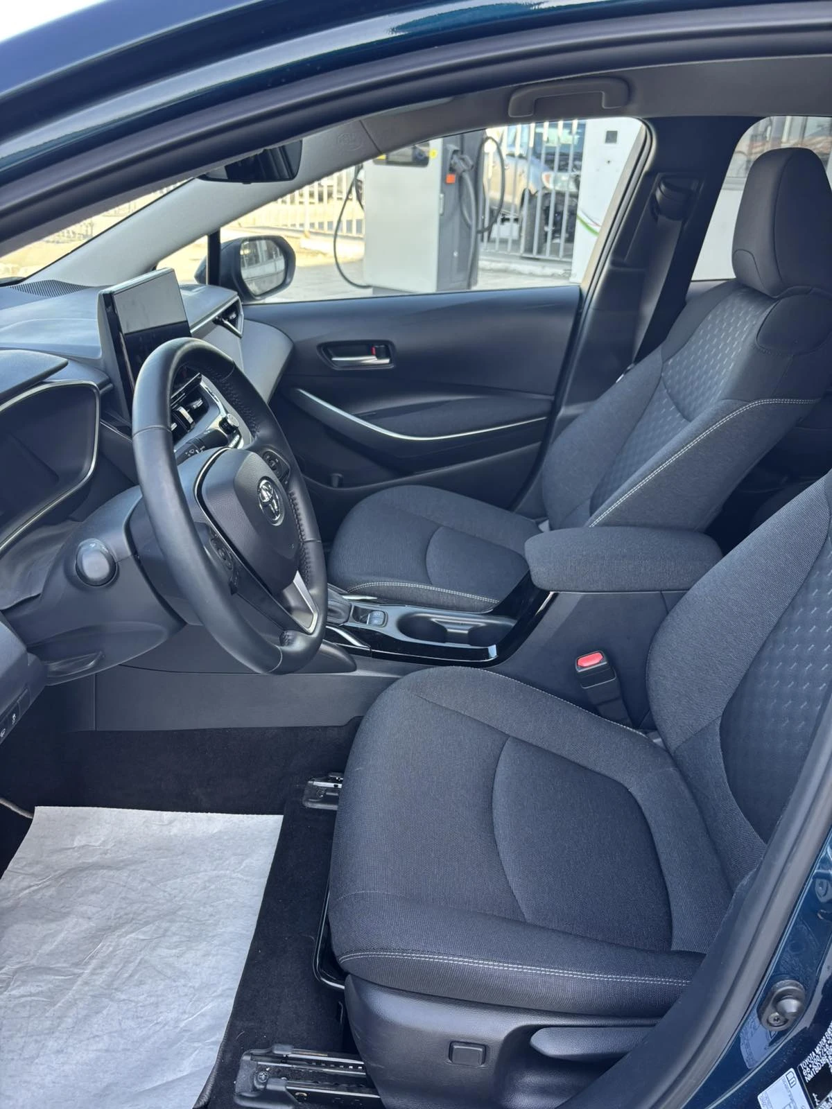 Toyota Corolla Executive Plus, снимка 12 - Автомобили и джипове - 53904295