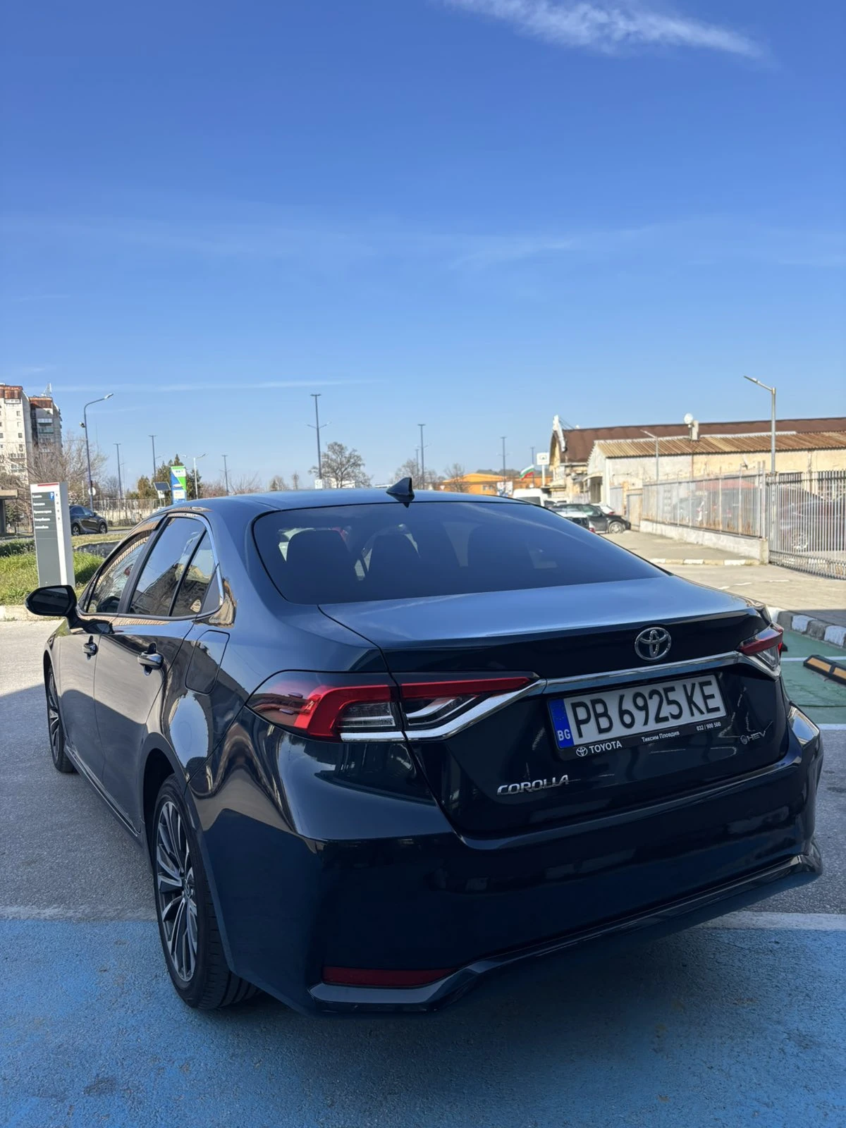 Toyota Corolla Executive Plus, снимка 5 - Автомобили и джипове - 53904295