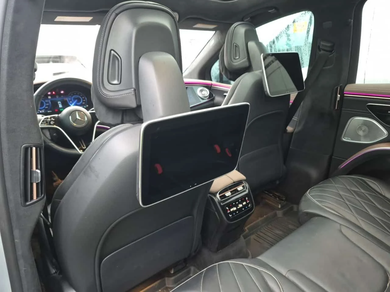 Mercedes-Benz EQS 580| BURMESTER| ОБДУХВАНЕ| HEAD-UP c AR| PANO| , снимка 14 - Автомобили и джипове - 54226844