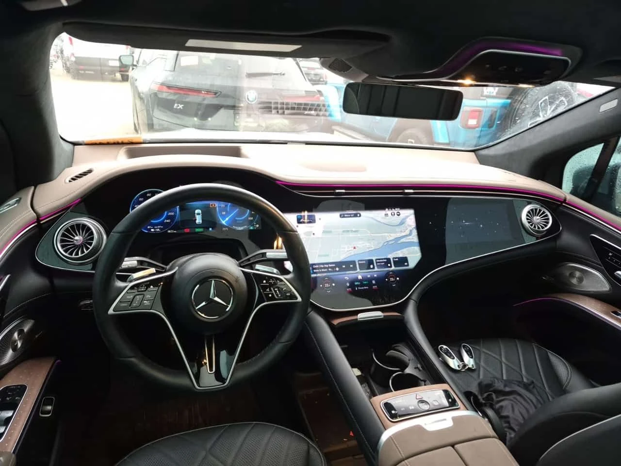 Mercedes-Benz EQS 580| BURMESTER| ОБДУХВАНЕ| HEAD-UP c AR| PANO| , снимка 10 - Автомобили и джипове - 54226844