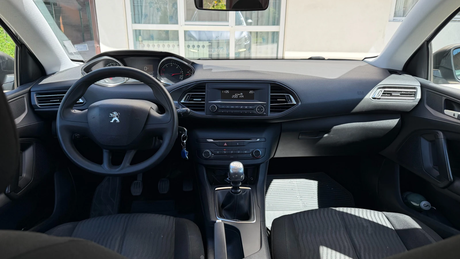 Peugeot 308 BlueHDI, снимка 10 - Автомобили и джипове - 54359635