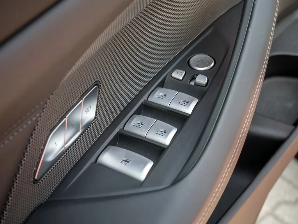 BMW M4 COPM/530HP/4X4/CABRIO/HUD/CAM/H&K/NAVI/223h | Mobile.bg � ����������� 14