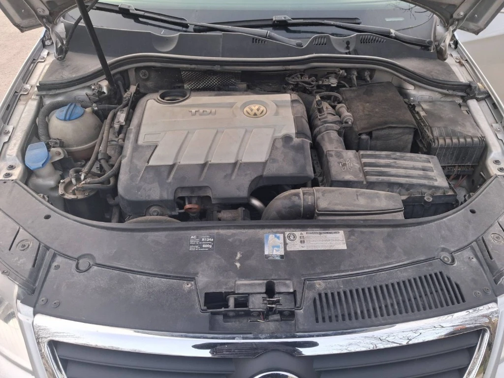 VW Passat B6 CommonRail 4x4, снимка 6 - Автомобили и джипове - 54628166