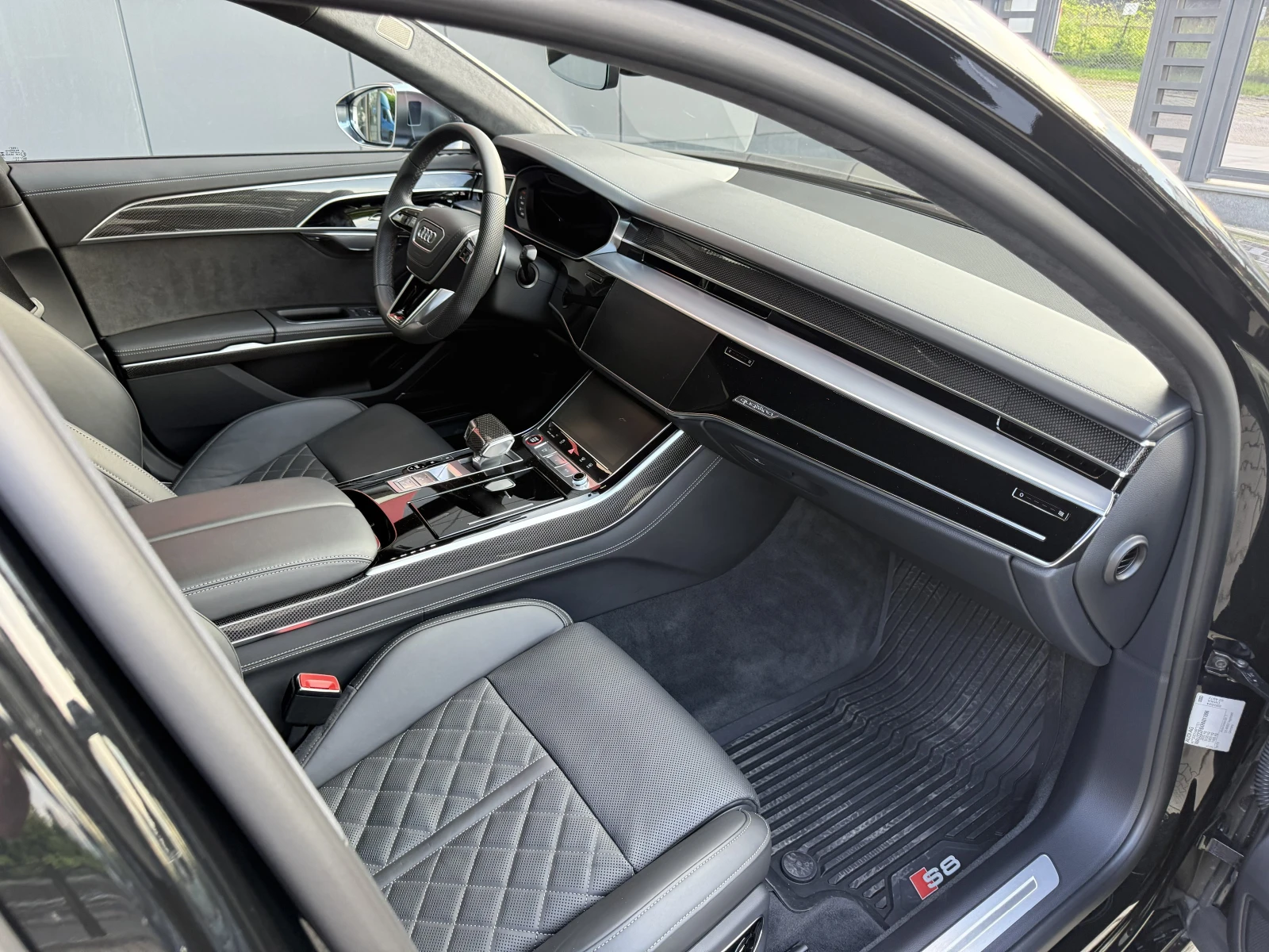 Audi S8, снимка 7 - Автомобили и джипове - 54846663