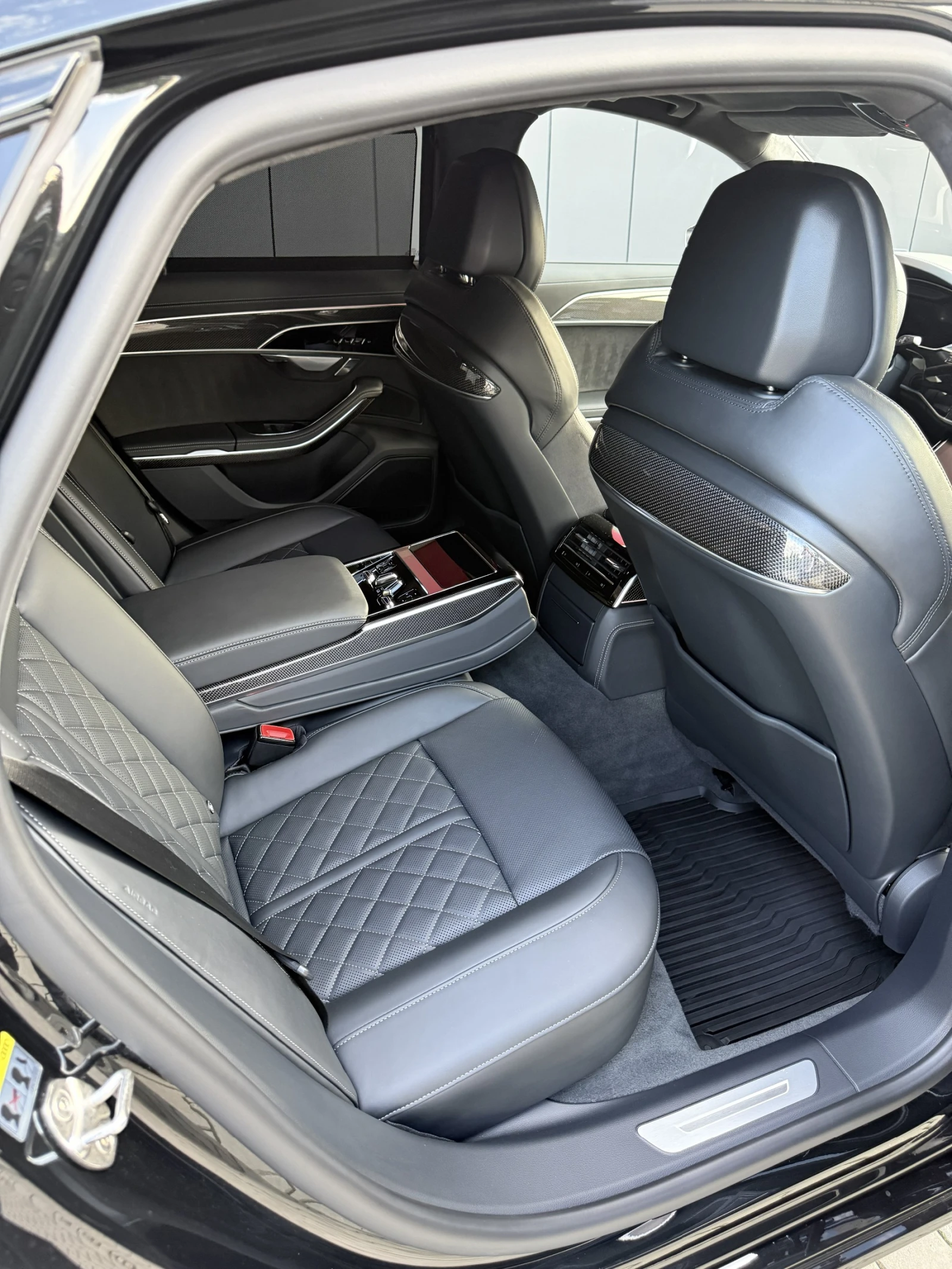 Audi S8, снимка 8 - Автомобили и джипове - 54846663