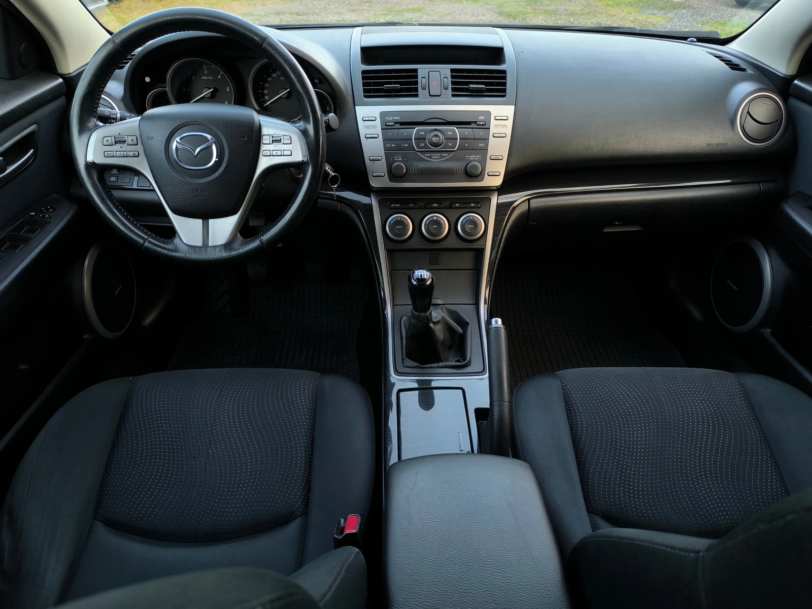 Mazda 6 -1.8i-120кс-КЛИМАТРОНИК-ТОП СЪСТОЯНИЕ-EURO 5 !!!, снимка 13 - Автомобили и джипове - 55008052