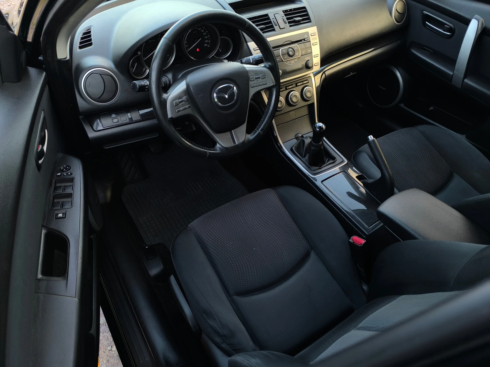 Mazda 6 -1.8i-120кс-КЛИМАТРОНИК-ТОП СЪСТОЯНИЕ-EURO 5 !!!, снимка 10 - Автомобили и джипове - 55008052