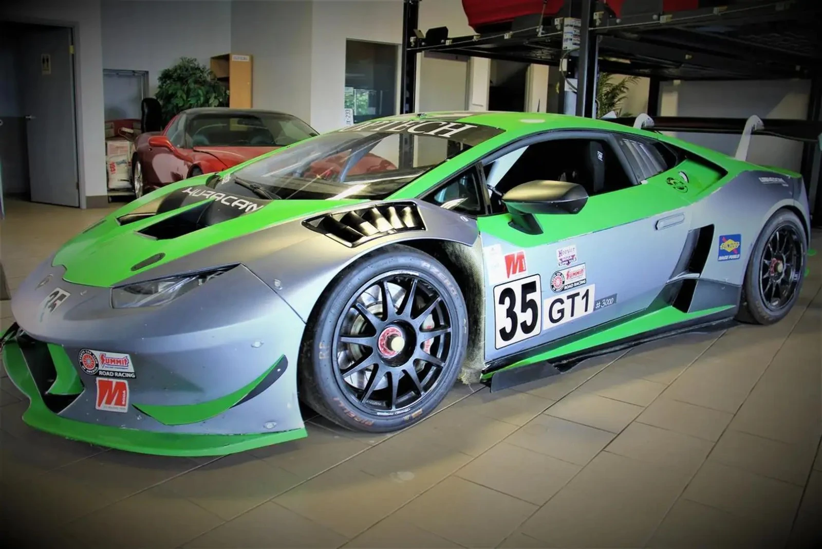 Lamborghini Huracan SUPER TROFEO * AвтоКредит * (ЦЕНА ДО БГ), снимка 3 - Автомобили и джипове - 55139195