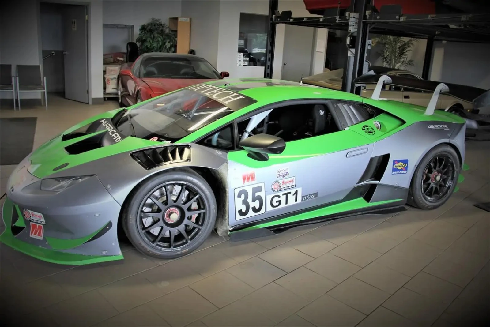 Lamborghini Huracan SUPER TROFEO * AвтоКредит * (ЦЕНА ДО БГ), снимка 5 - Автомобили и джипове - 55139195