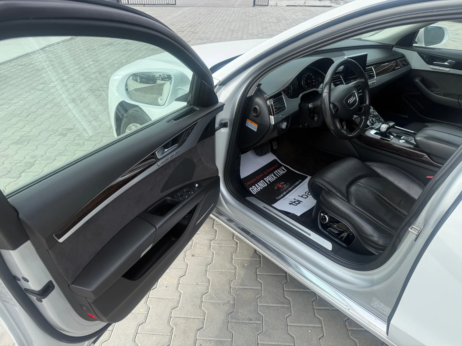 Audi A8 4.2TDI Собствен лизинг !!!, снимка 9 - Автомобили и джипове - 55228717