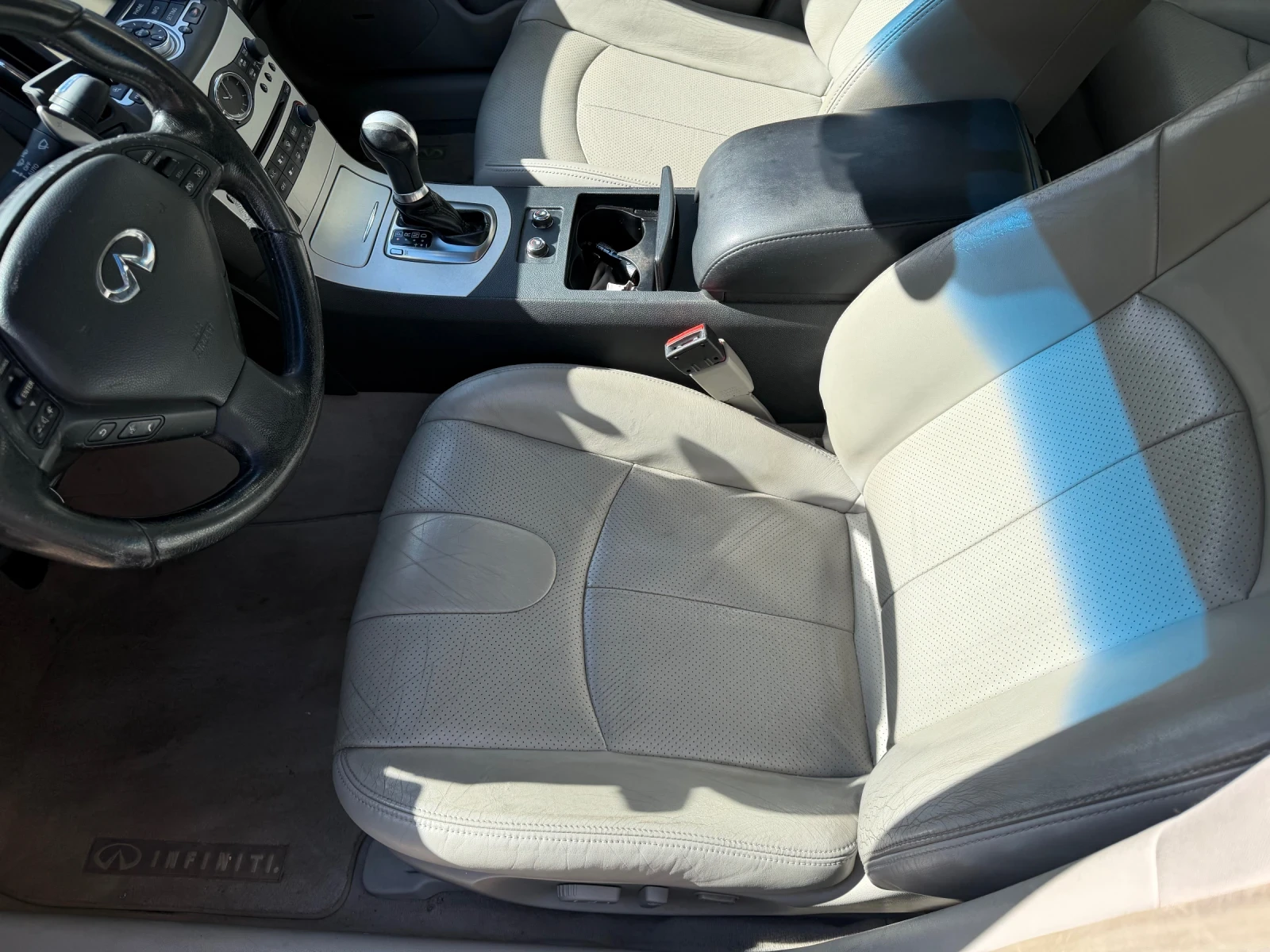 Infiniti G37, снимка 5 - Автомобили и джипове - 55816922