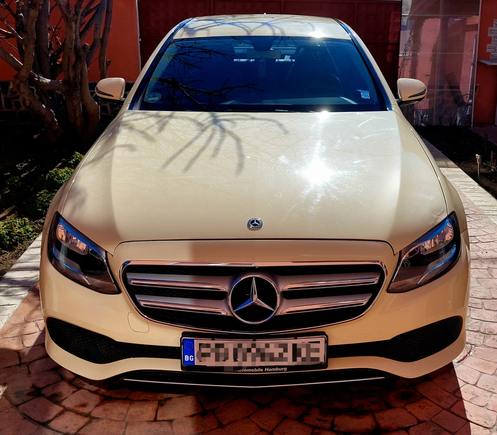 Mercedes-Benz E 200, снимка 2 - Автомобили и джипове - 55959996
