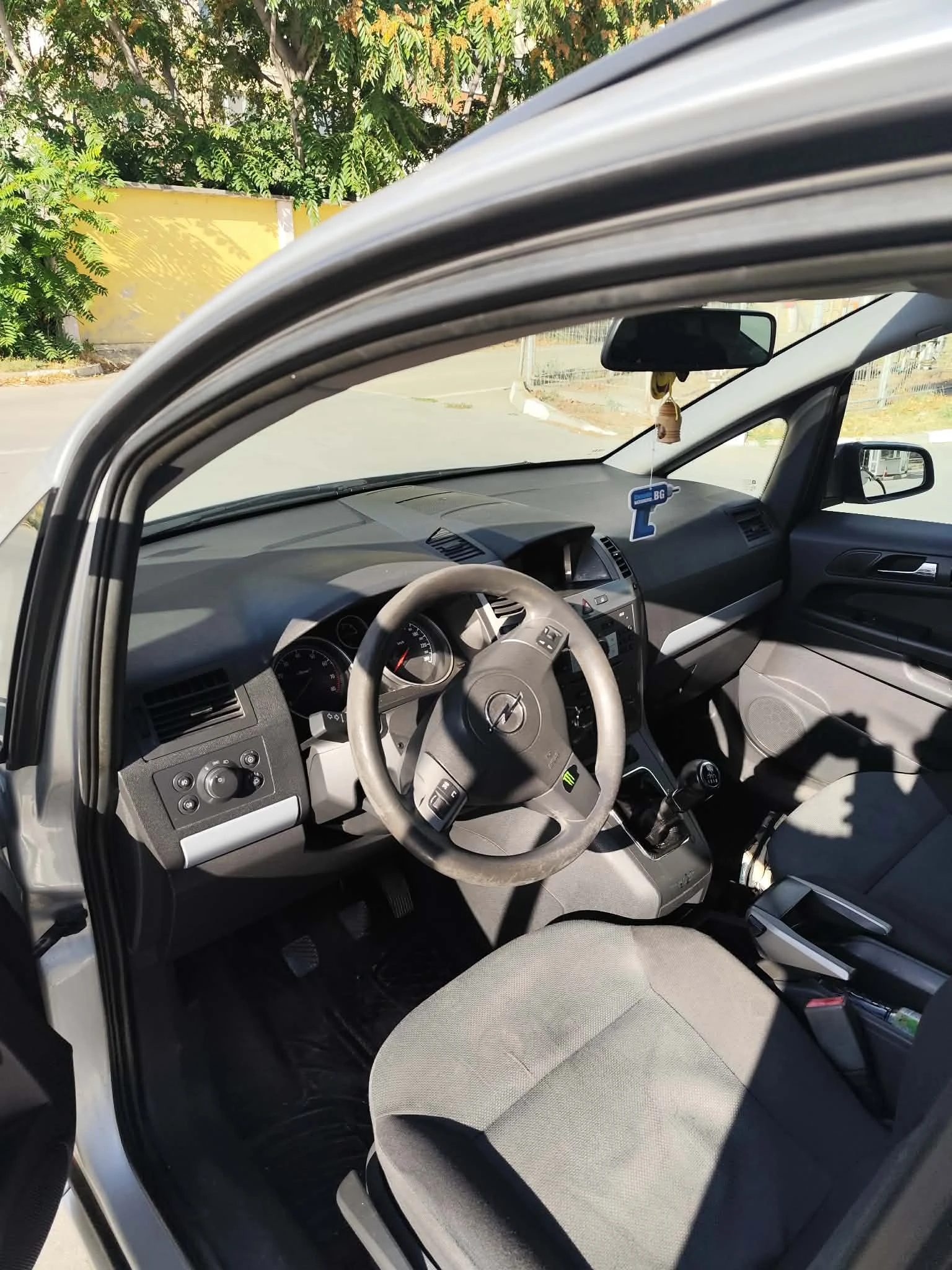 Opel Zafira Ван, снимка 7 - Автомобили и джипове - 56024271