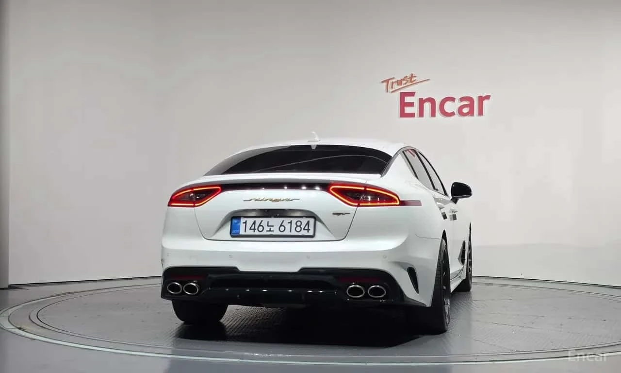 Kia Stinger * 3.3 Turbo 2WD * ЦЕНА ДО БГ, снимка 4 - Автомобили и джипове - 56180744
