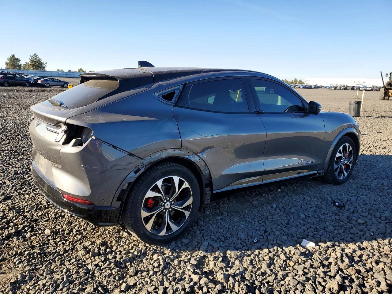 Ford Mustang Mach-E * PREMIUM* AWD* , снимка 4 - Автомобили и джипове - 56582522
