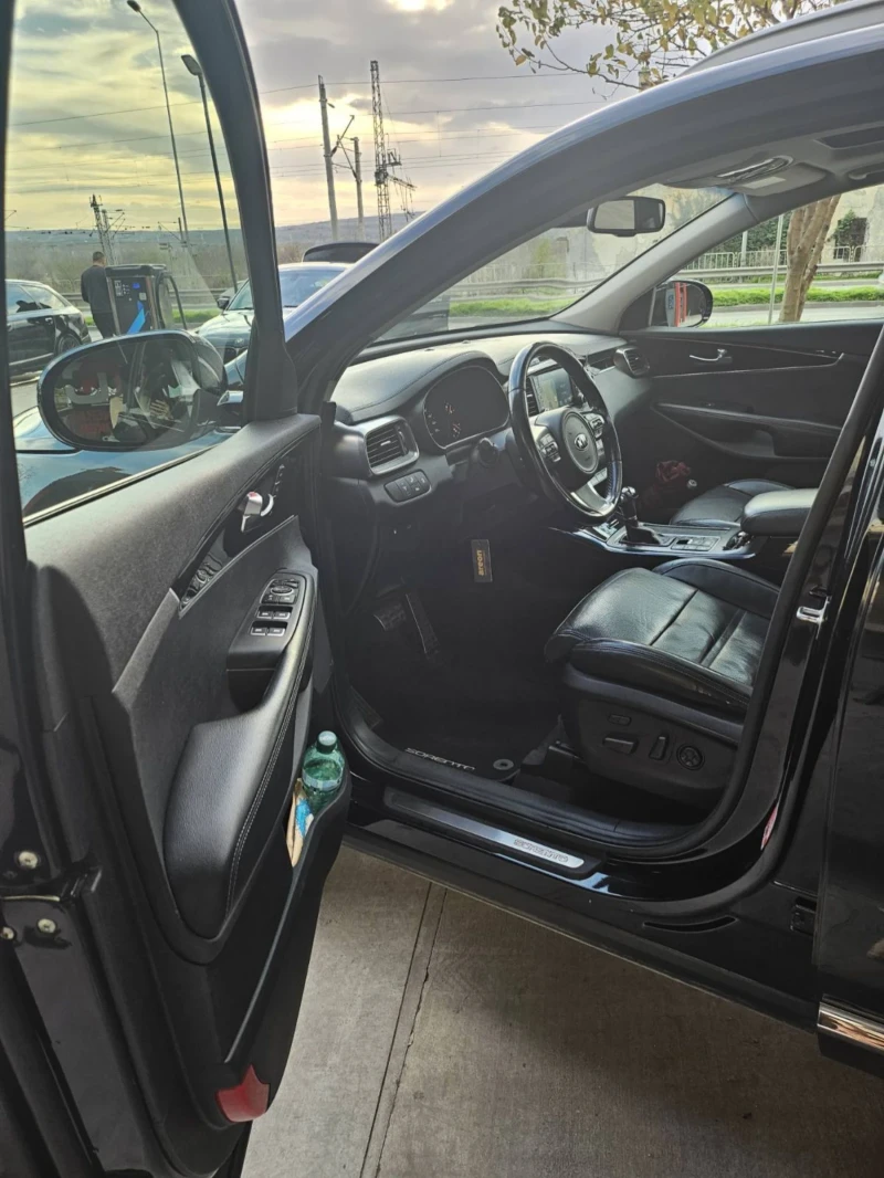 Kia Sorento 2.2 CRDI 4x4 PLATINUM, снимка 10 - Автомобили и джипове - 52566803