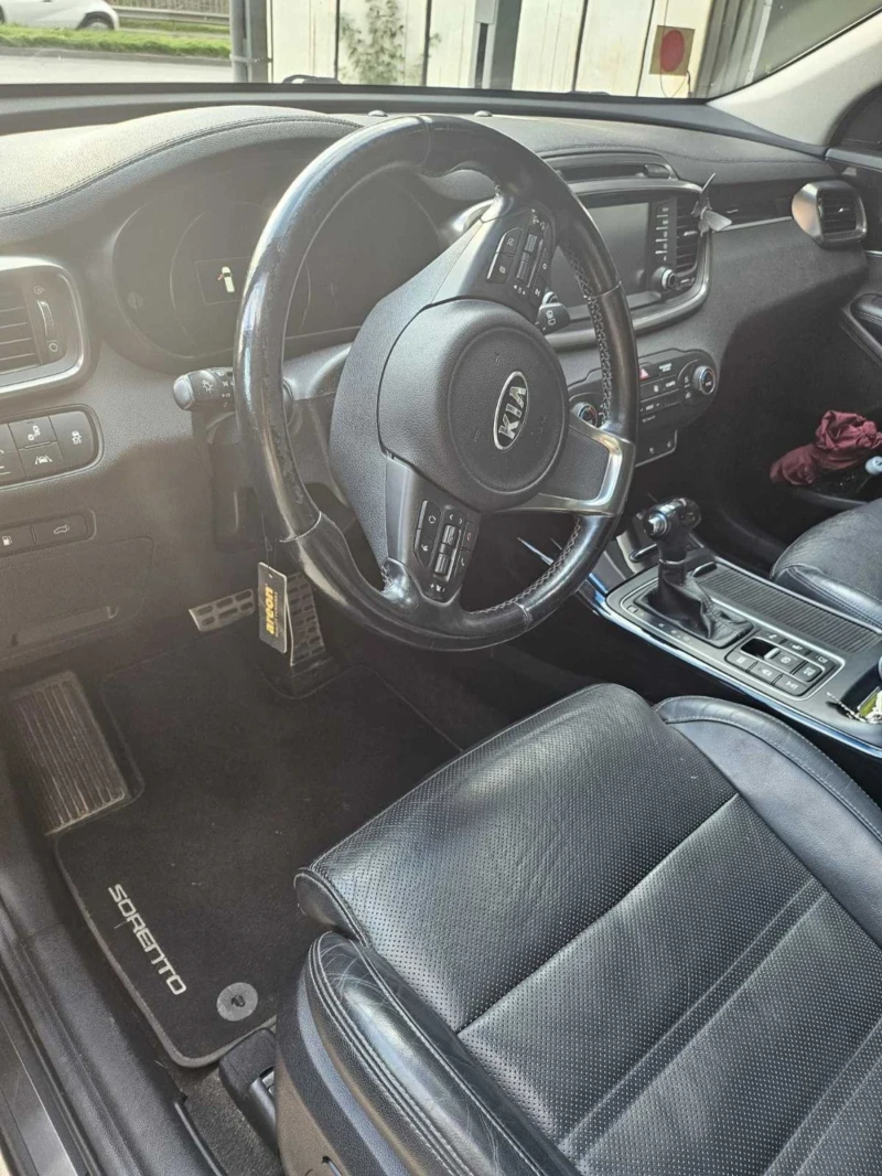 Kia Sorento 2.2 CRDI 4x4 PLATINUM, снимка 14 - Автомобили и джипове - 52566803