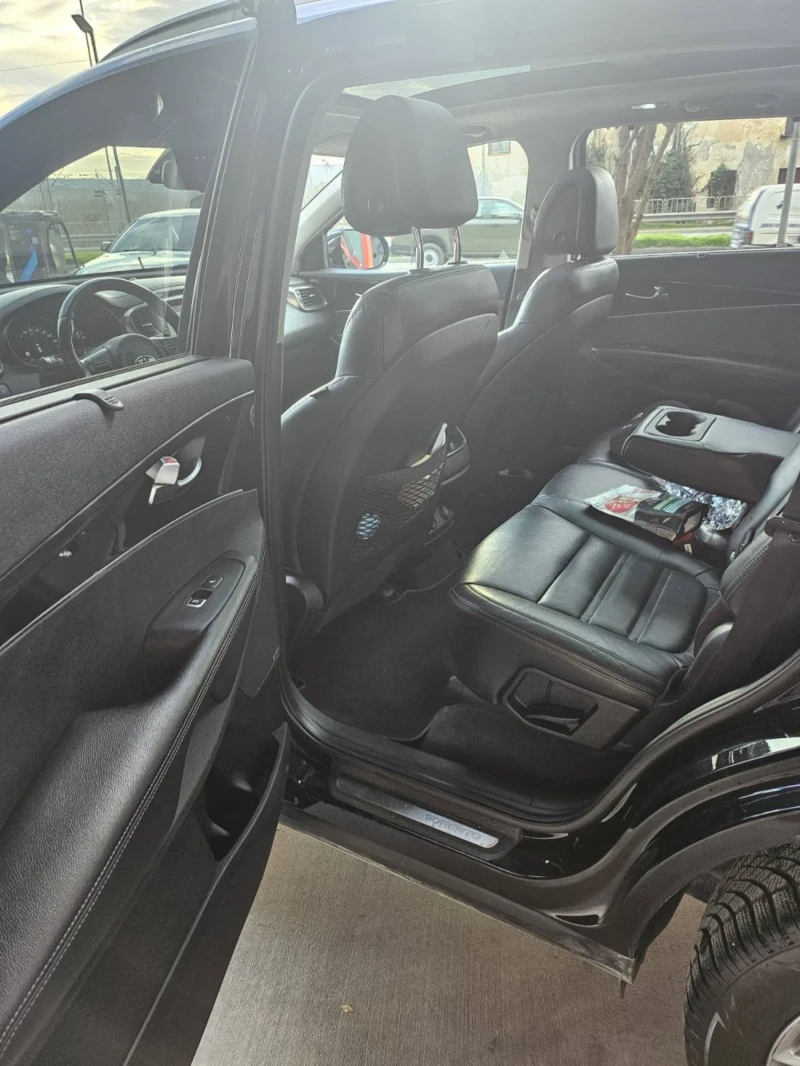 Kia Sorento 2.2 CRDI 4x4 PLATINUM, снимка 9 - Автомобили и джипове - 52566803