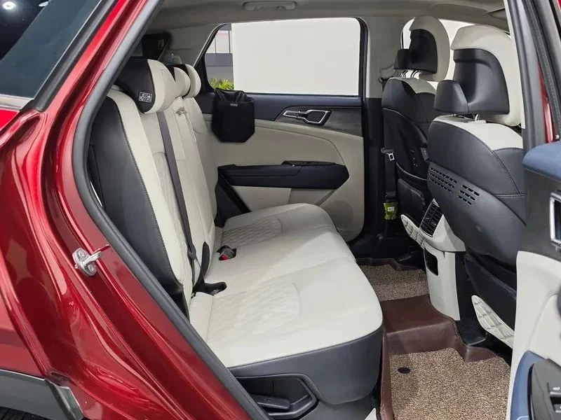 Kia Sportage, снимка 11 - Автомобили и джипове - 56685259