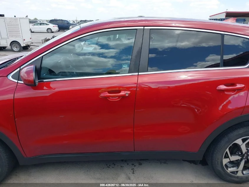 Kia Sportage 2.4L I-4 DI, DOHC, VVT, 181HP Front Wheel Drive - изображение 6