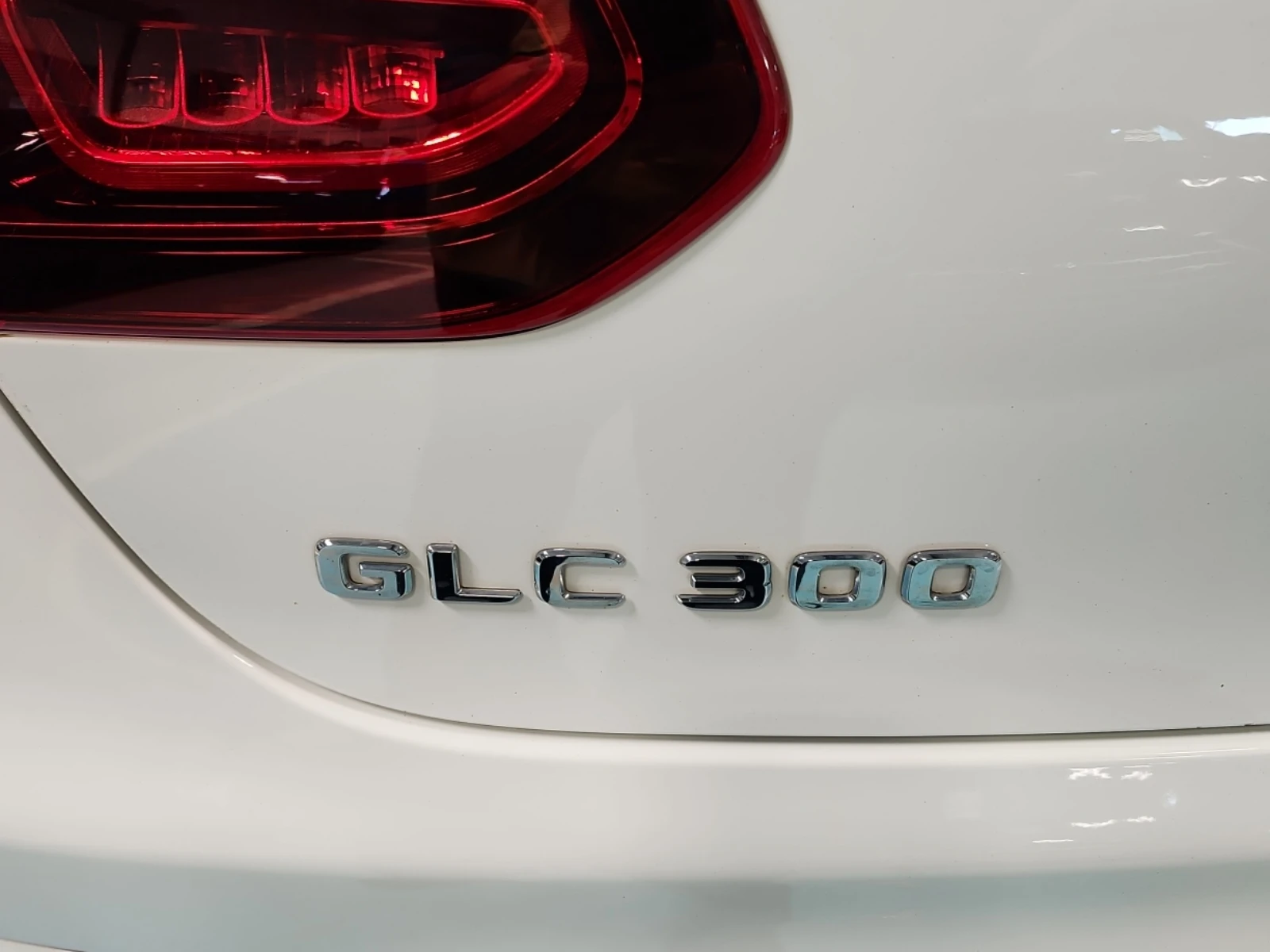 Mercedes-Benz GLC 300 4MATIC Coupe AMG, снимка 15 - Автомобили и джипове - 53722677