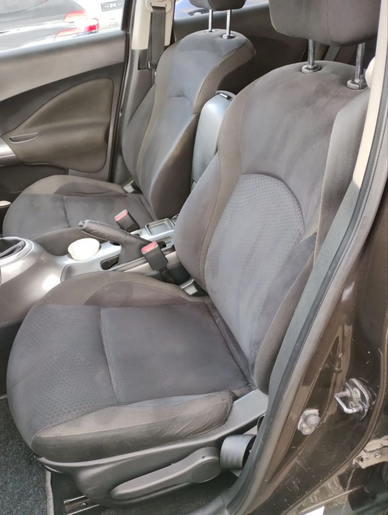 Nissan Juke 1.6 BENZIN , снимка 16 - Автомобили и джипове - 54083098