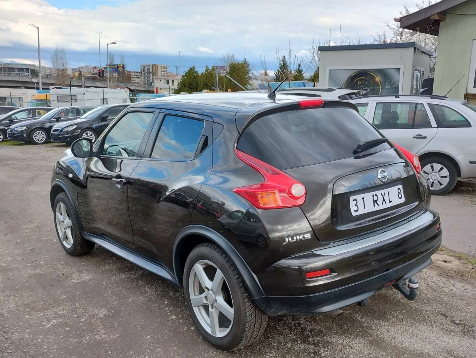 Nissan Juke 1.6 BENZIN , снимка 7 - Автомобили и джипове - 54083098