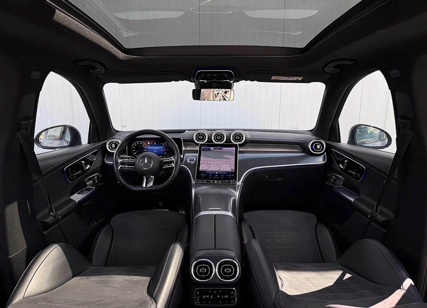 Mercedes-Benz GLC 220 d 4MATIC AMG-Line Off-Roader, снимка 7 - Автомобили и джипове - 54710593