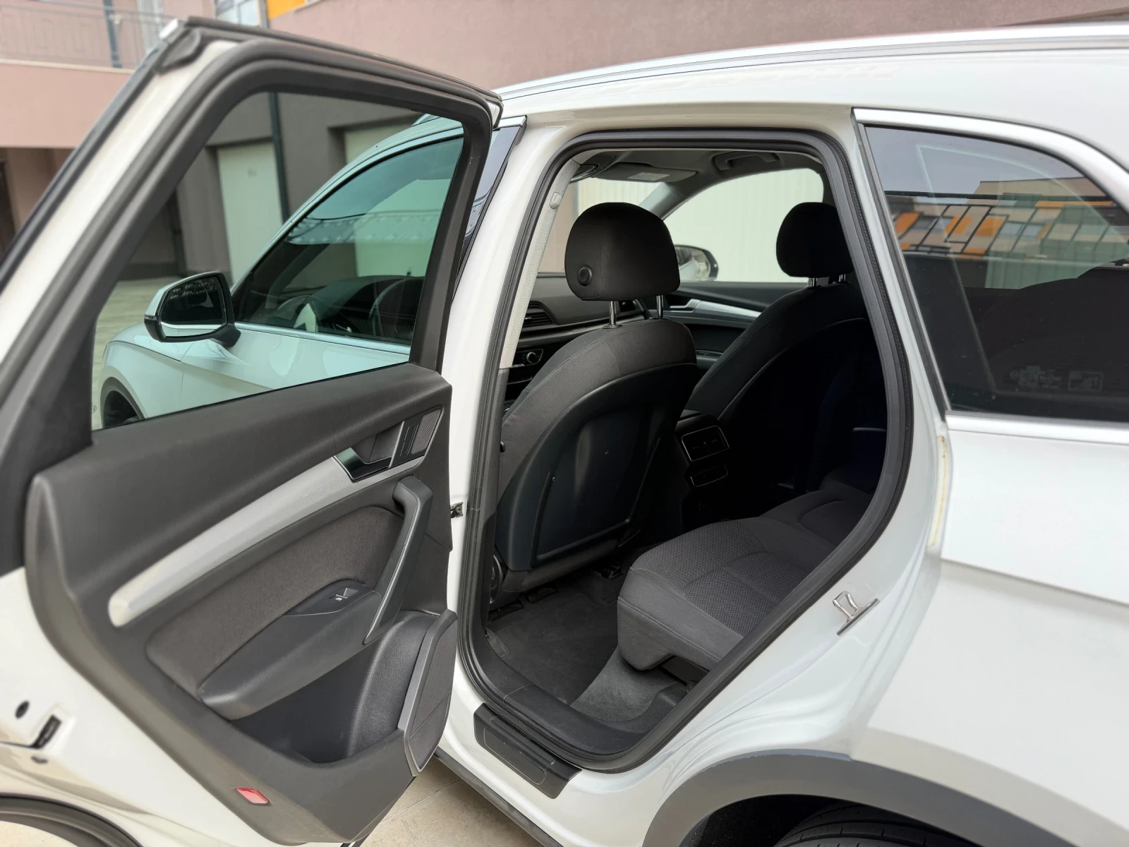 Audi Q5 2.0 TDI Quattro, снимка 7 - Автомобили и джипове - 54769465